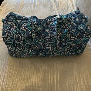 Vera Bradley XL duffel bag.
